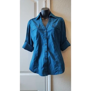 Blusa Express Classic Elastizada Mangas Tap Botón Cuello en V Azul Talla XS - Imagen 1 de 14