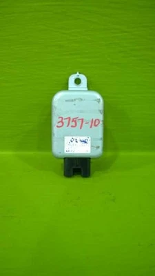 99 MONTERO 运动燃料泵继电器控制模块 原始设备制造商 3757-10 — 第 1/4 张图片