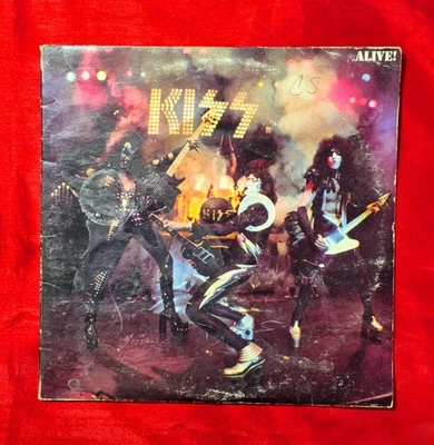 Kiss Alive! 1975 NBLP7020 Double LP Vinyl Album Camel Label Gatefold PLAYS GREAT - Image 1 of 4