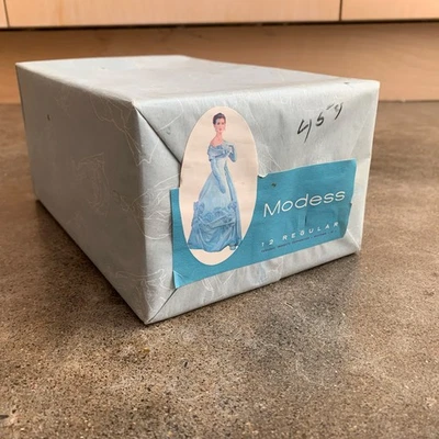 Servilletas Femeninas Modess Años 50 Cinturón Caja Sellada De 12 Nuevas De Lote Antiguo Foto 1 de 4