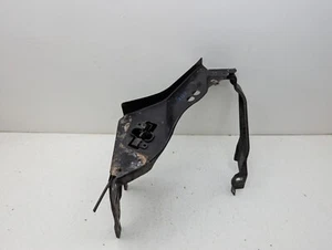 MERCEDES CLS W219 '05-08 LEFT PASSENGER SIDE FRONT HEADLIGHT SUPPORT BRACKET - Picture 1 of 8