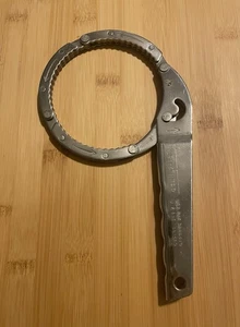 Vintage TURNY Filter Adjustable  Auto Oil Filter Wrench Tool - Japan  3885479 - Picture 1 of 4