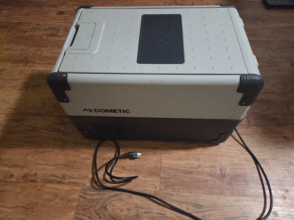 Enfriador eléctrico portátil y congelador profundo Dometic  Foto 1 de 3