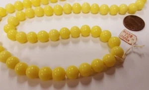 145 VINTAGE JAPANESE 1950's CHERRY BRAND GLASS PALE YELLOW 9mm. ROUND BEADS 4618 - Picture 1 of 4
