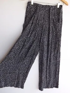 Seed Heritage Pants 6 Womens Crop Black Grey Animal Print Culottes Pockets - Picture 1 of 9