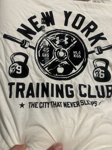 Camiseta Under Armour New York City NYC Training Club Camiseta Talla 2XL Nueva 1377661 130 - Imagen 1 de 5