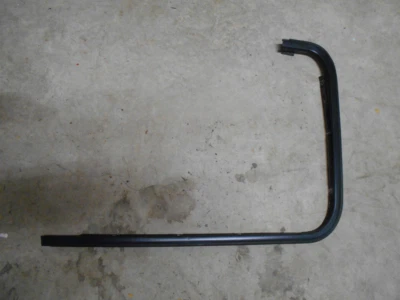 Moldura de moldura de ventana exterior puerta trasera derecha 95-01 Explorer 97-01 Mountaineer 4D Foto 1 de 2