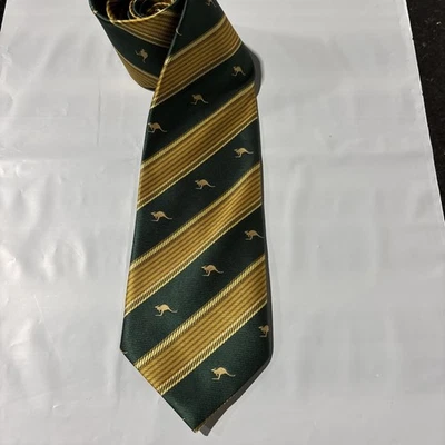 Corbata canguro verde y amarilla hecha en Australia Foto 1 de 4