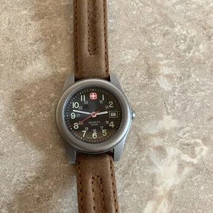 Vtg MARLBORO Wenger Swiss Army  SAK Design Watch Date Womens 29mm New Battery - Picture 1 of 19