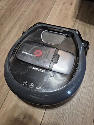 Samsung CycloneForce Robot Vacuum R7065 No Charger Untested - Image 1 of 4