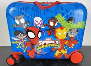Fast Forward Marvel Spiderman Ride-On Kinderkoffer 18" Abschleppkoffer Kleinkind SAUBER - Bild 1 von 9