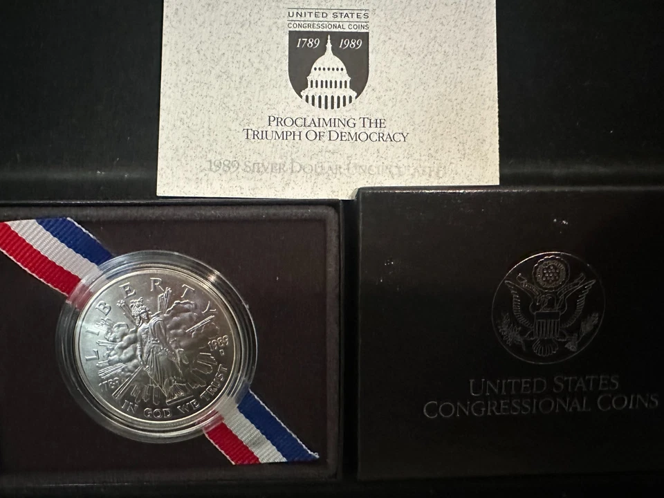 (1) 1989 D US Congressional Bicentennial $1 MS/UNC Silver Dollar Coin w/Box& COA - Image 1 of 1