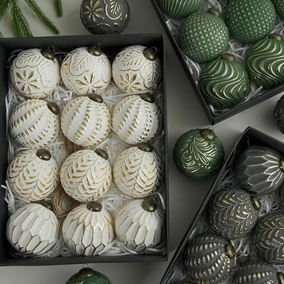 Antique Christmas ball decorations; C8M1 - Image 1 of 4