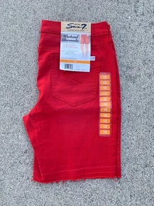 SEVEN FOR ALL MANKIND Release Cuff Bermuda Shorts NWT NEW Womens Sz 4 👗 gn6-m12 - Picture 1 of 11