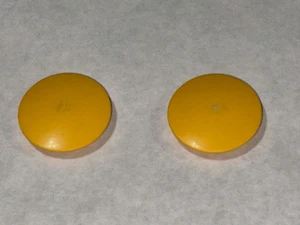 Par de tapas de tocador para rueda trasera de vacío Dyson DC14 DC15 DC07 amarillo genuino par de 2 - Imagen 1 de 3