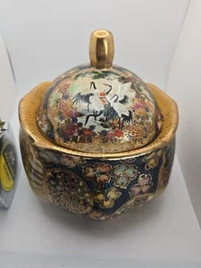 Vintage Chinese Famille Rose Ginger Jar with Lid Gold Hand Painted Porcelain - Picture 1 of 23