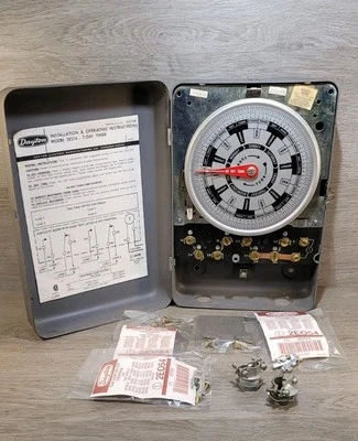 Interruptor de tiempo Dayton 7 días modelo 2E214 eléctrico mecánico encendido apagado Foto 1 de 4