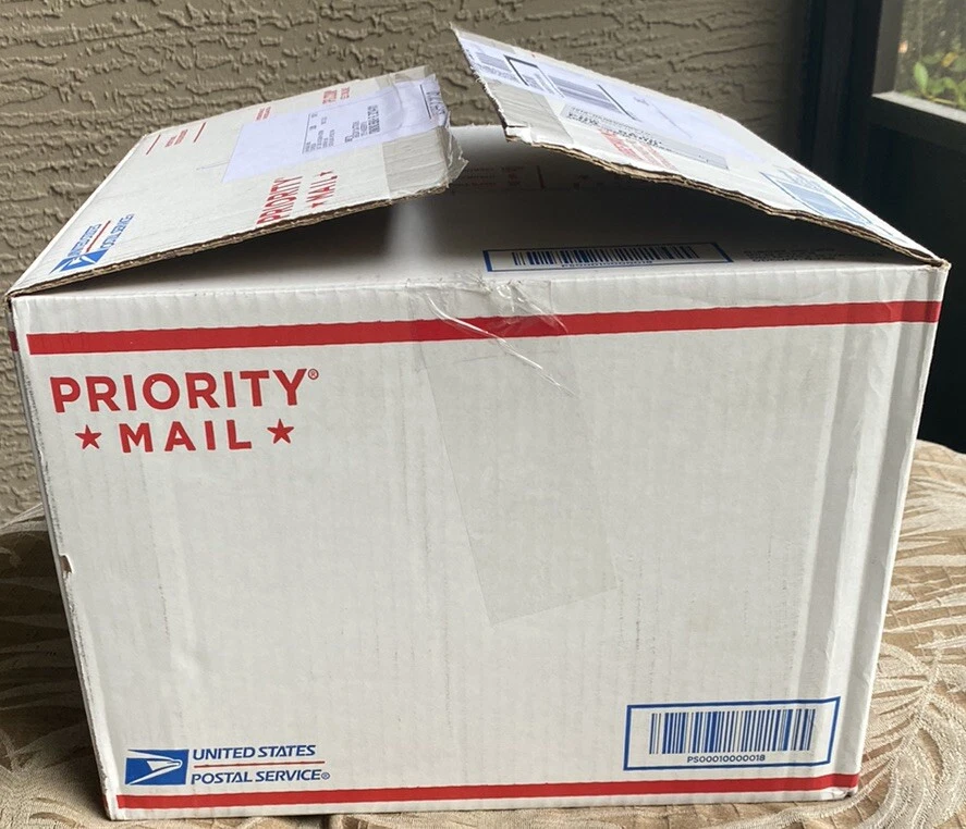 Лот товаров рестлинга подписанные и неподписанные фотографии, комиксы, булавки, фигурки, Funko's - Изображение 1 из 1