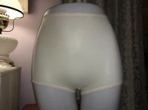 Bali Off White High Rise Stretch Knit segunda piel panty M/6 - Imagen 1 de 7