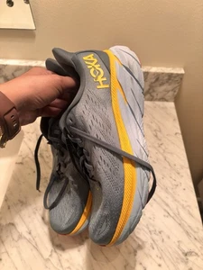 Hoka One One Clifton 8 Running Shoes Mens Size 9.5 D Athletic - Picture 1 of 9