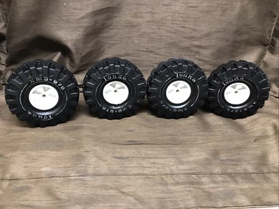 Винтажный набор из 4 белых ободов шин и ободов Mighty Tonka Wrecker XMB-975 - Изображение 1 из 4