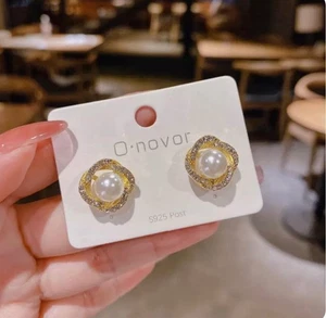 Beautiful Pearl golden  earrings - Picture 1 of 2