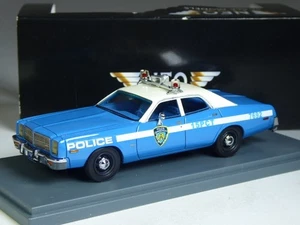 (KI-05-39) Modelos Neo Escala 43516 Dodge Monaco Policía Nueva York en 1:43 en EMBALAJE ORIGINAL - Imagen 1 de 2