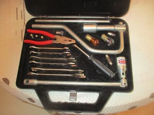 Jaguar Series 3 XJ6 or XJS Tool Kit - Picture 1 of 8