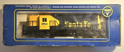 HO Train Set, Vintage 1976, AHM 5012F Santa Fe 2654 Loco,+5Cars+Track+FAST SHIP! - Image 1 of 4