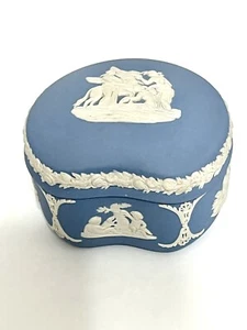 "Scatola portabevande vintage legno di zeppa blu diasperware forma renale pegaso con coperchio 3" - Foto 1 di 19
