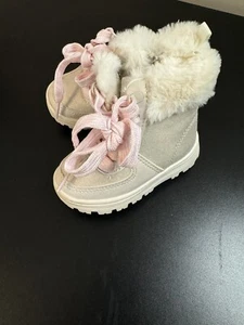 Cater’s Baby Toddlers Size 4M Tan Faux Fur Hiking Boots Girls Winter Shoes - Picture 1 of 8