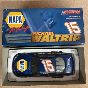 Action NASCAR Michael Waltrip #15 NAPA 2004 Montecarlo 1:24 pressofuso - Foto 1 di 2