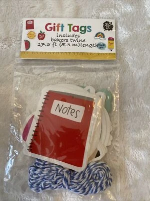 Etiquetas de regalo que incluyen 17,5 pies Bakers Twine suministros para maestros 30ct (etiquetas de agradecimiento) Foto 1 de 3