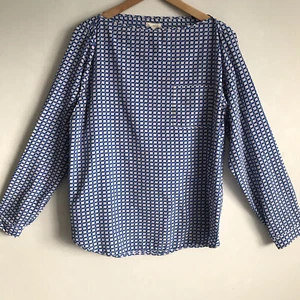 Gap Women Blouse Blue White Light Fabric Boat Neck Long Sleeve Size L - Picture 1 of 8