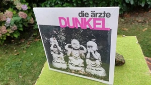 7" Single Die Ärzte - DUNKEL / SCHULDSELBER --RARITÄT-- VINYL Single -NEU & OVP- - Picture 1 of 2