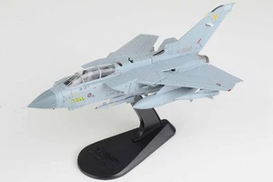 Hobby Master 1/72 Tornado GR.Mk 4 Airplane ZA542 RAF No.31 Sqn - Picture 1 of 2