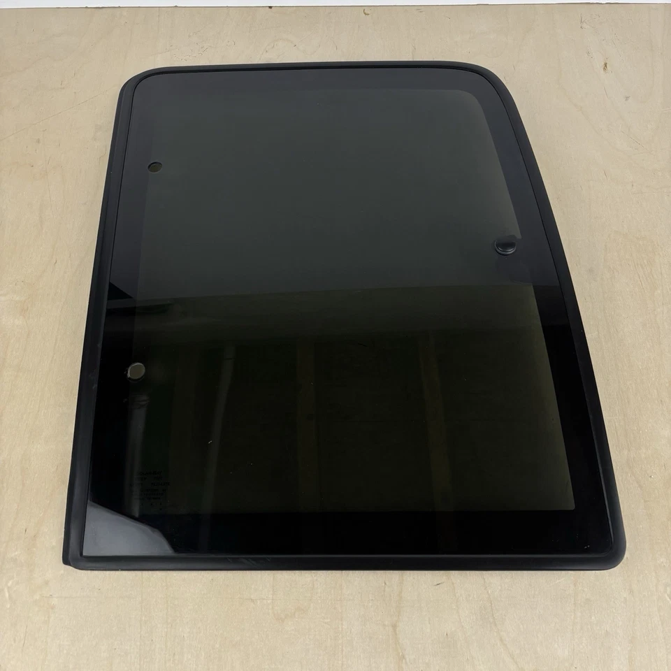 Chevy GMC 1500 1988-1998 conductor trasero izquierdo cuarto ventana vidrio extendido Cabina C615 OEM Foto 1 de 4