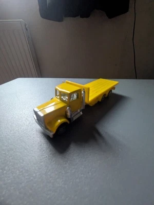Used Corgi Classics Kenworth Truck Yellow Diecast Collectors - Image 1 of 4