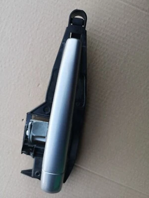 PEUGEOT 2008 1.6 HDI 2013 ДВЕРИ РУЧКА ЗАДНИЙ ВОДИТЕЛЬ ПРАВАЯ СТОРОНА В СЕРЫЙ KCA - Изображение 1 из 4