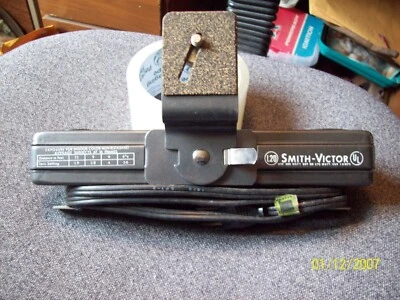 Vintage Smith Victor Dual Bulb Photography Photo Light Lighting Bar Works Great - Image 1 of 4