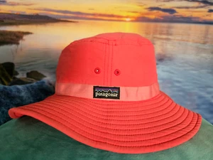 PATAGONIA Cap Hat Hot Pink Girls Size M Bucket Hat Hiking Camping 100% Nylon - Picture 1 of 13