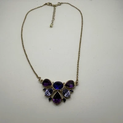 Collar llamativo vintage de diamantes de imitación púrpura tono dorado firmado NRT Foto 1 de 4