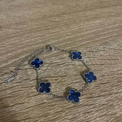 Armband Kleeblatt 🍀 Modeschmuck silber blau schimmernd  - Bild 1 von 3