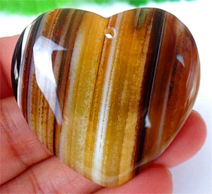 41x39x7mm Rayas Marrones Ónix Ágata Amor Corazón Curación Colgante Cuentas BY9087 - Imagen 1 de 3