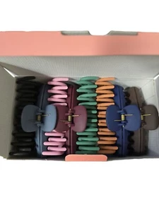 8er Pack Multi Color Matt 4 Zoll Große Haarkrallenspangen - Bild 1 von 3