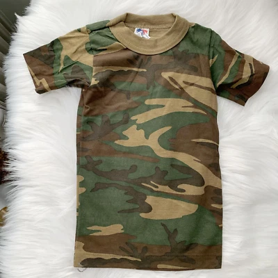 NWOT Vintage DG Sportswear - Green camo short sleeve t-shirt, S 5/6 - Image 1 of 4