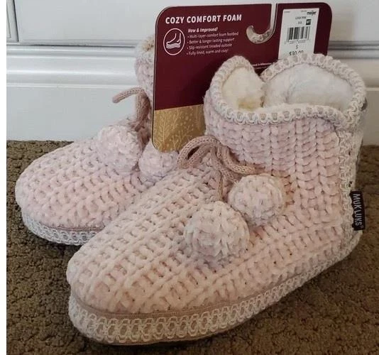 Womens Muk Luks Leigh Chenille Bootie Slippers Size Small 5/6 Sherpa Lining NWT - Image 1 of 1