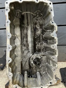 VW AUDI SEAT SKODA 1.6 TDI CAYC CAYB Alloy Sump With Oil Level Sensor, baffle - Picture 1 of 5
