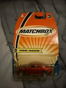 Coche de juguete Matchbox Dodge Charger (2005) Mattel rojo #61 - Imagen 1 de 3