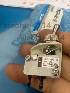 1PC New SMC Mechanical valve VM1010-4NU-08 free shipping #ll - Picture 1 of 2